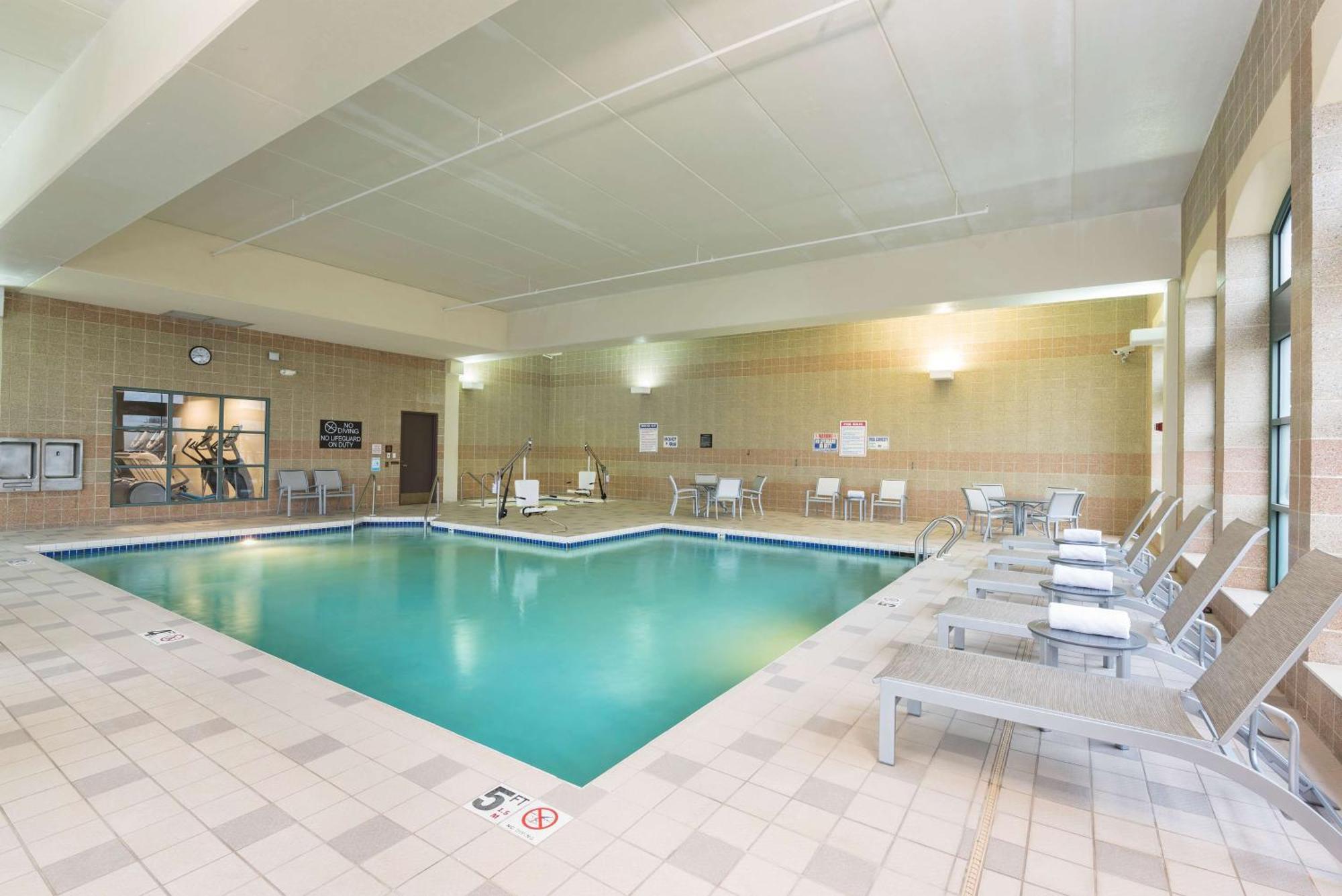 Doubletree By Hilton Pleasant Prairie Kenosha, Wi Hotel Екстериор снимка
